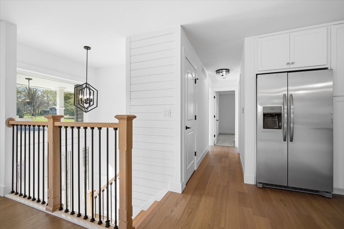 9646 Ridgewood Court