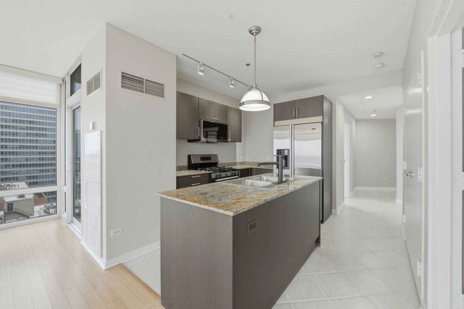 510 W Erie Street 1305