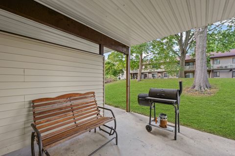 Tiny photo for 1302 Christopher Circle #4, Urbana, IL 61802 (MLS # 12482258)