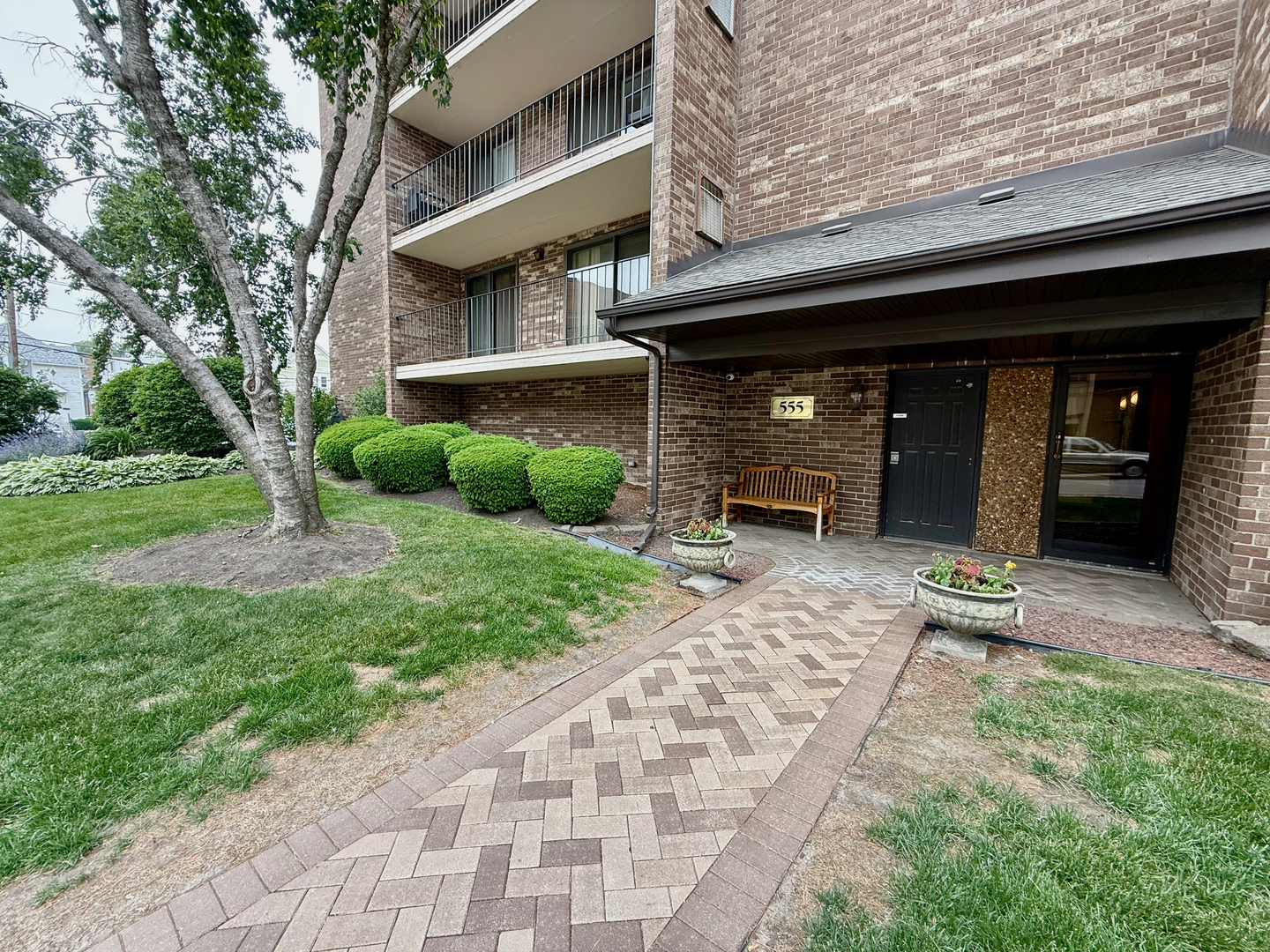 555 Graceland Avenue 505