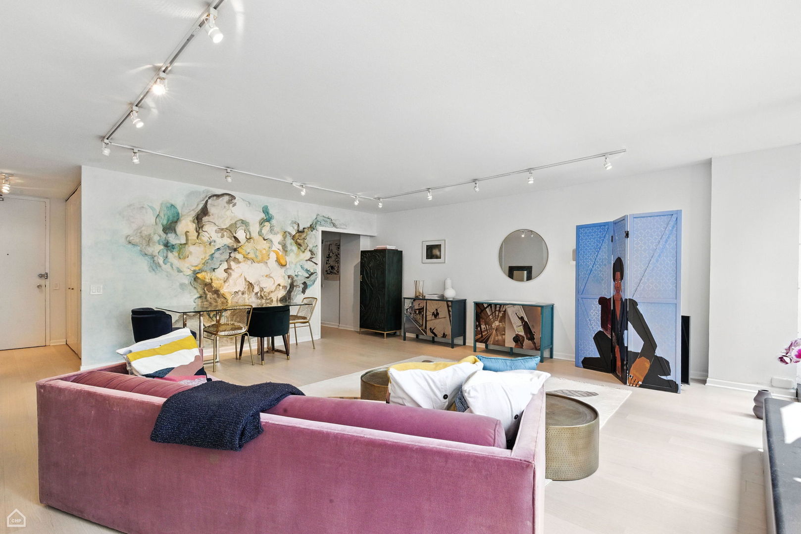 900 N Lake Shore Drive 410