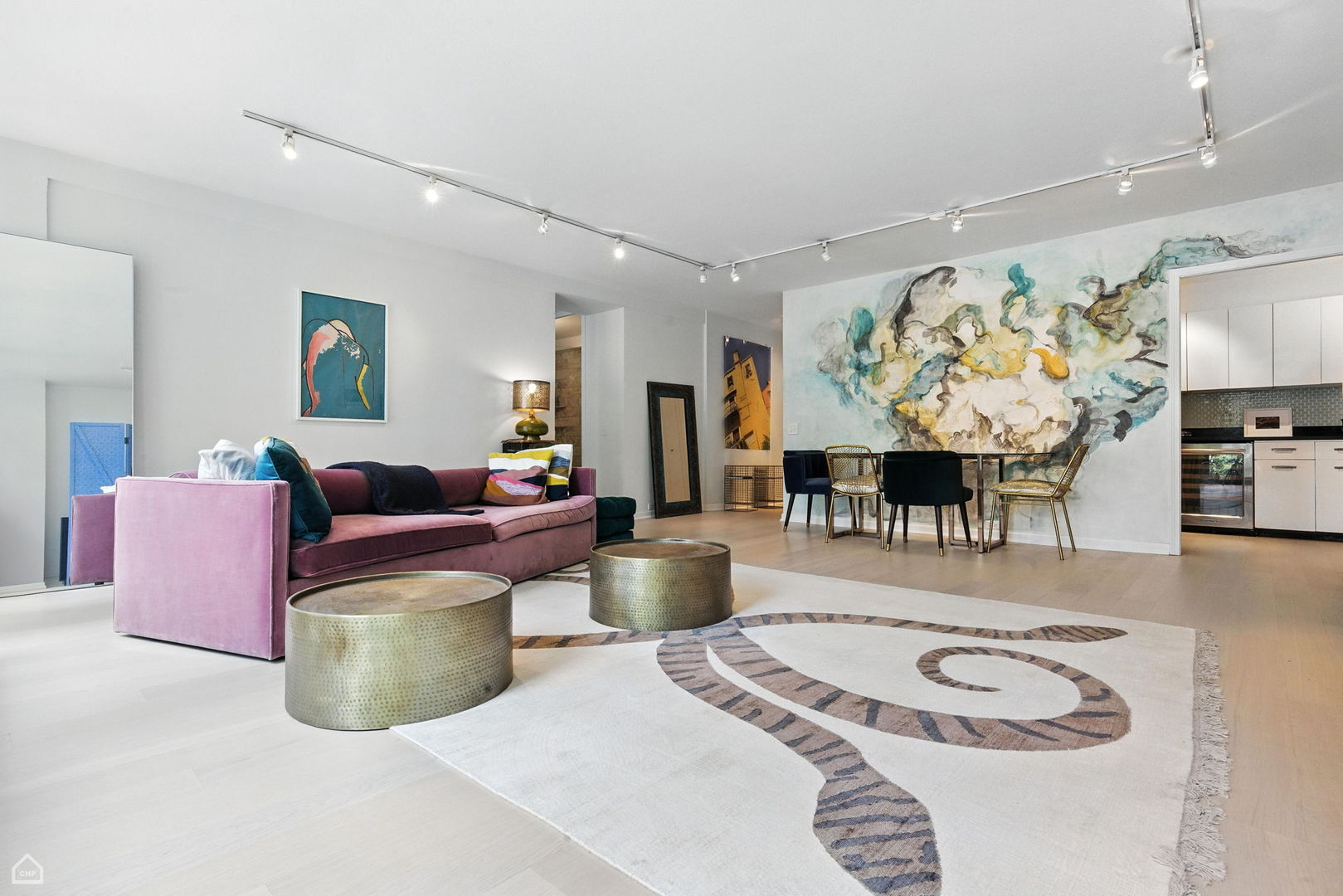 900 N Lake Shore Drive 410