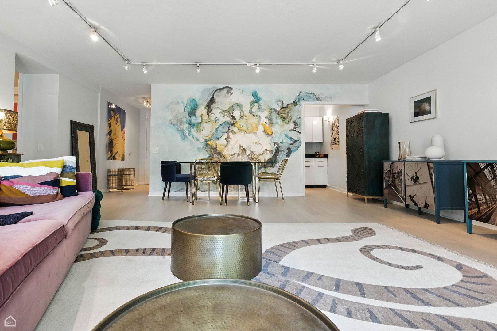 900 N Lake Shore Drive 410