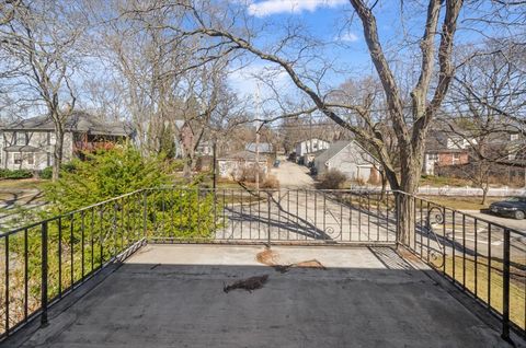 Tiny photo for 2810 Simpson Street, Evanston, IL 60201 (MLS # 12573370)