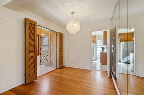 Tiny photo for 2810 Simpson Street, Evanston, IL 60201 (MLS # 12573370)