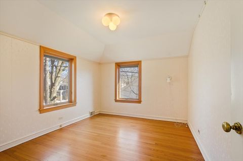 Tiny photo for 2810 Simpson Street, Evanston, IL 60201 (MLS # 12573370)