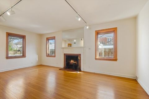 Tiny photo for 2810 Simpson Street, Evanston, IL 60201 (MLS # 12573370)