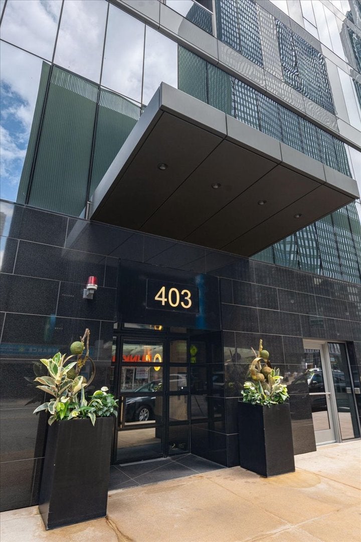 403 N Wabash Avenue 10B