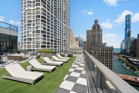 Tiny photo for 403 N Wabash Avenue #10B, Chicago, IL 60611 (MLS # 12716731)