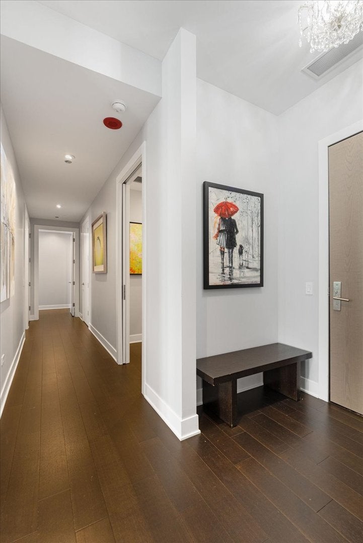403 N Wabash Avenue 10B