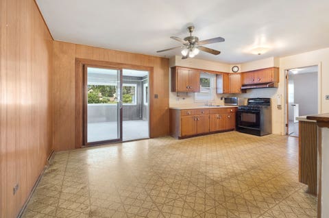 Tiny photo for 12 E Elaine Circle, Prospect Heights, IL 60070 (MLS # 12690298)