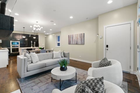 Tiny photo for 1536 W Walton Street #1, Chicago, IL 60642 (MLS # 12723967)