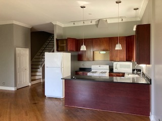 2229 W Washington Boulevard 3
