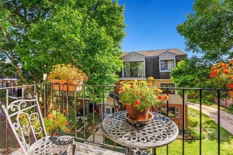 Tiny photo for 3256 Sanders Road #4E, Northbrook, IL 60062 (MLS # 12405188)