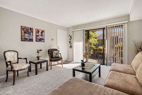 Tiny photo for 3256 Sanders Road #4E, Northbrook, IL 60062 (MLS # 12405188)