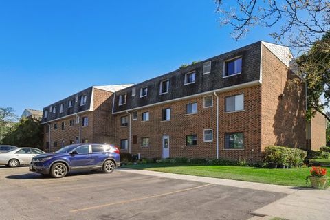 Tiny photo for 3256 Sanders Road #4E, Northbrook, IL 60062 (MLS # 12405188)