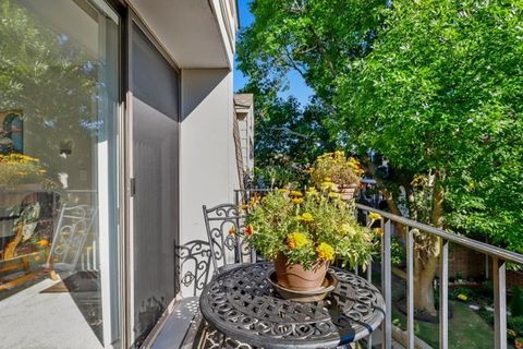 Tiny photo for 3256 Sanders Road #4E, Northbrook, IL 60062 (MLS # 12405188)