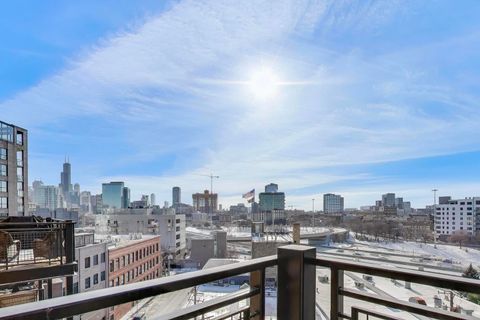 Tiny photo for 725 N Aberdeen Street #607, Chicago, IL 60642 (MLS # 12595328)