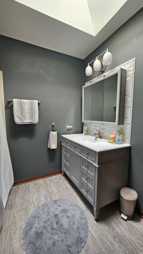 Tiny photo for 9 Temple Garden Court, St. Charles, IL 60174 (MLS # 12479503)