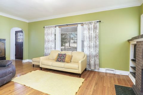 Tiny photo for 405 Singer Avenue, Lemont, IL 60439 (MLS # 12610901)