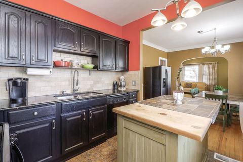 Tiny photo for 405 Singer Avenue, Lemont, IL 60439 (MLS # 12610901)