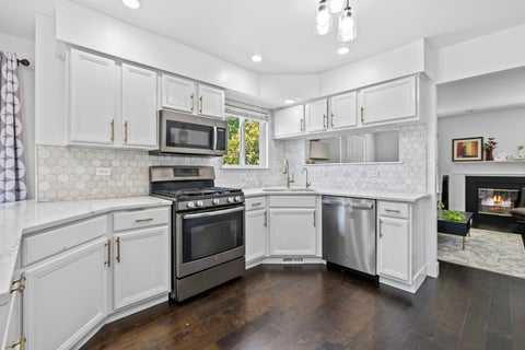 Tiny photo for 2462 Green Valley Court, Aurora, IL 60503 (MLS # 12736689)