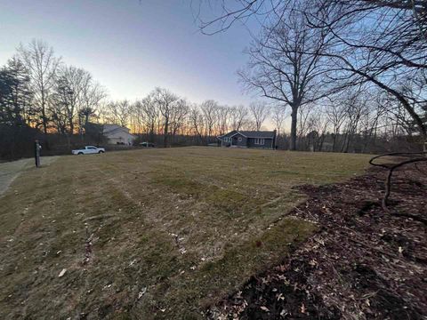 Tiny photo for 25130 Valley Dr Drive, Bettendorf, IA 52722 (MLS # 100000654)