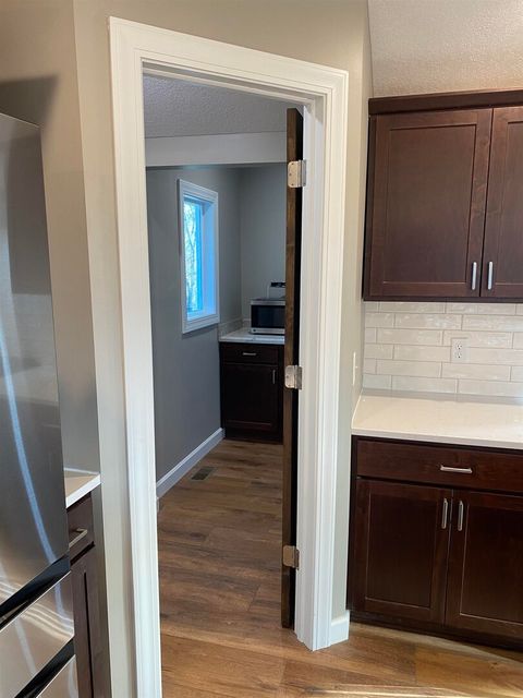 Tiny photo for 25130 Valley Dr Drive, Bettendorf, IA 52722 (MLS # 100000654)