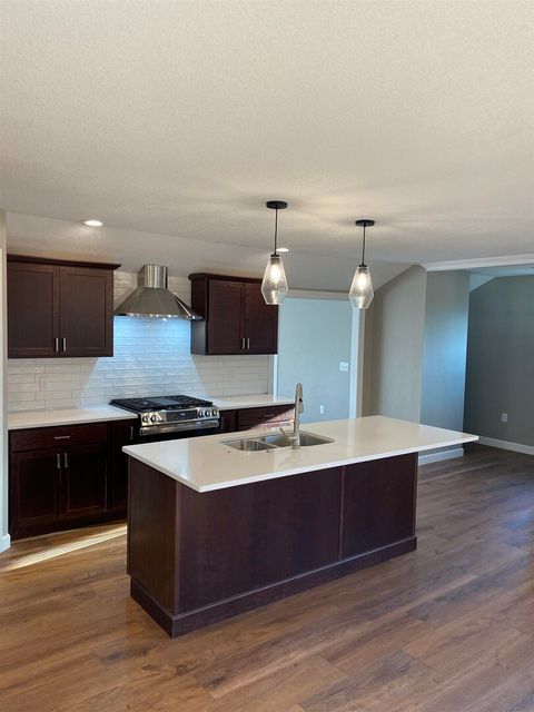 Tiny photo for 25130 Valley Dr Drive, Bettendorf, IA 52722 (MLS # 100000654)