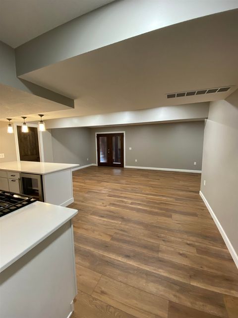 Tiny photo for 25130 Valley Dr Drive, Bettendorf, IA 52722 (MLS # 100000654)