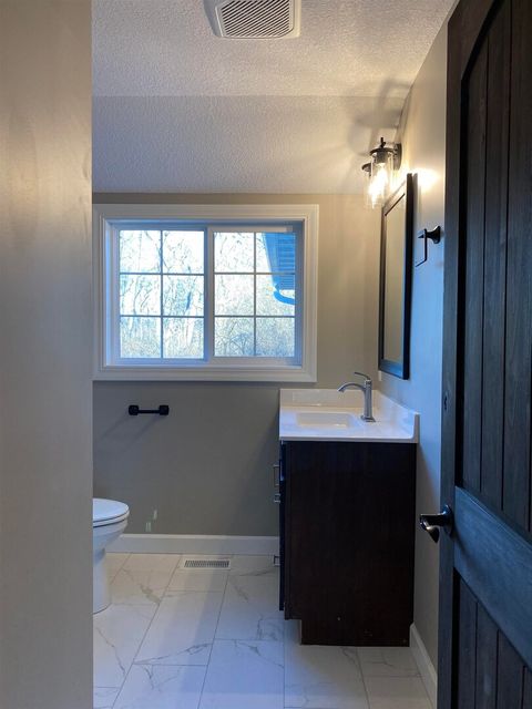 Tiny photo for 25130 Valley Dr Drive, Bettendorf, IA 52722 (MLS # 100000654)