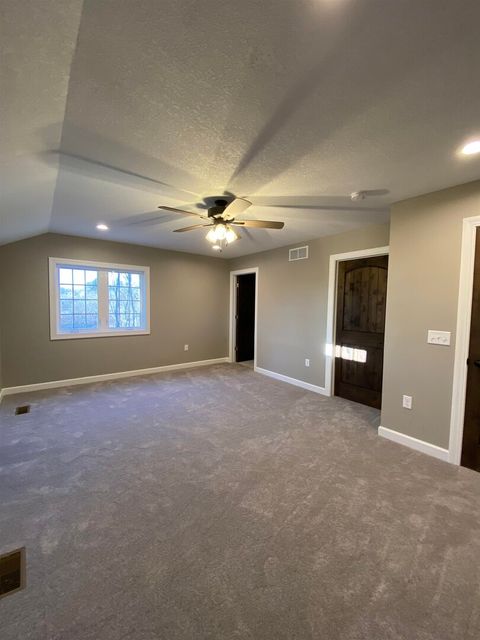 Tiny photo for 25130 Valley Dr Drive, Bettendorf, IA 52722 (MLS # 100000654)