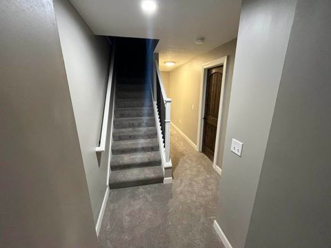 Tiny photo for 25130 Valley Dr Drive, Bettendorf, IA 52722 (MLS # 100000654)