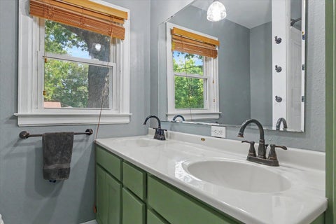 Tiny photo for 710 S Urbana Avenue, Urbana, IL 61801 (MLS # 12733651)