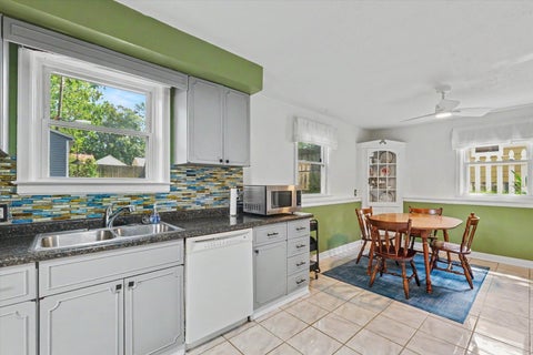 Tiny photo for 710 S Urbana Avenue, Urbana, IL 61801 (MLS # 12733651)