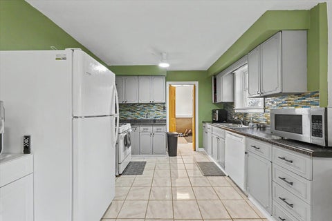 Tiny photo for 710 S Urbana Avenue, Urbana, IL 61801 (MLS # 12733651)
