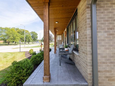 Tiny photo for 358 E Saint Charles Road, Elmhurst, IL 60126 (MLS # 12471564)