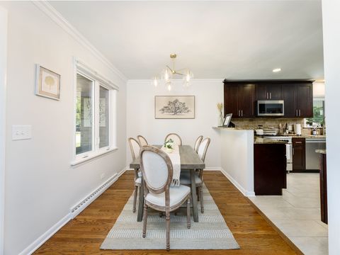 Tiny photo for 358 E Saint Charles Road, Elmhurst, IL 60126 (MLS # 12471564)