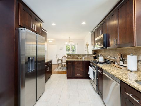Tiny photo for 358 E Saint Charles Road, Elmhurst, IL 60126 (MLS # 12471564)
