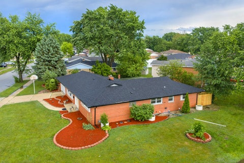 Tiny photo for 445 E 168TH Place, South Holland, IL 60473 (MLS # 12676206)