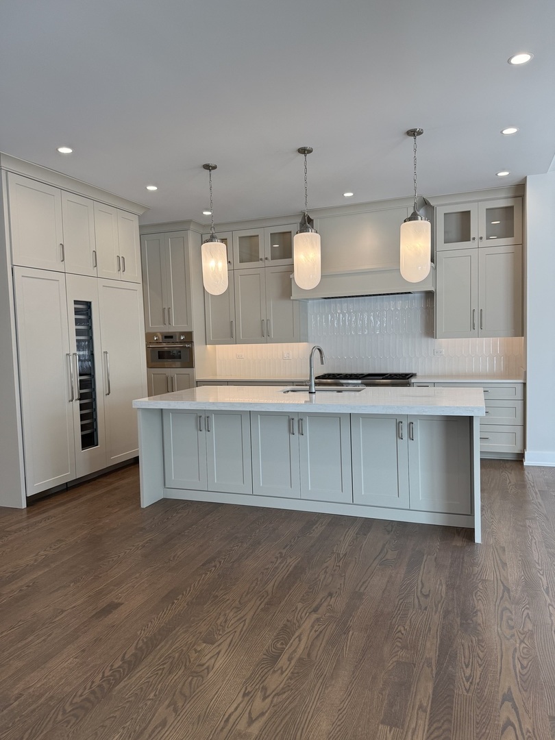 740 S Berkley Avenue