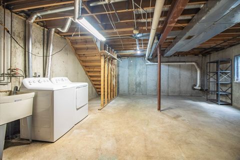 Tiny photo for 105 S Canyon Drive, Bolingbrook, IL 60490 (MLS # 12507476)