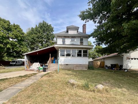 Photo of 212 W Vine Street, Villa Grove, IL 61956 (MLS # 12473203)