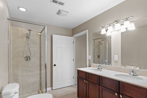 Tiny photo for 5300 N LINCOLN Avenue #4E, Chicago, IL 60625 (MLS # 12517891)