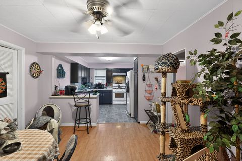 Tiny photo for 1006 Hester Avenue, Centralia, IL 62801 (MLS # 12579396)