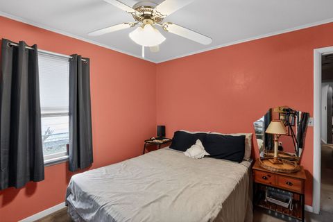 Tiny photo for 1006 Hester Avenue, Centralia, IL 62801 (MLS # 12579396)