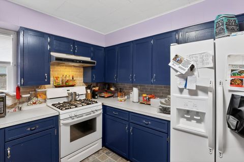 Tiny photo for 1006 Hester Avenue, Centralia, IL 62801 (MLS # 12579396)