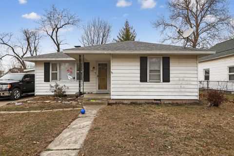 Photo of 1006 Hester Avenue, Centralia, IL 62801 (MLS # 12579396)