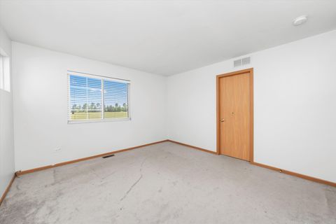 Tiny photo for 923 E SAVANNAH Drive, Romeoville, IL 60446 (MLS # 12403669)