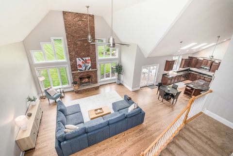 Tiny photo for 4736 DEVON Avenue, Lisle, IL 60532 (MLS # 12629688)